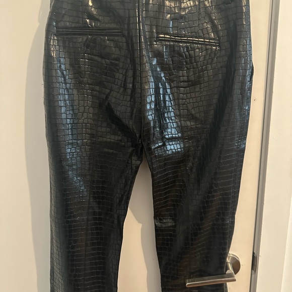 Croc Embossed pants with croc-effect - Picture 5 of 7